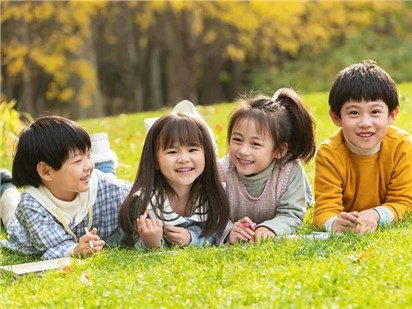 家有“小靦腆”娃？這4招幫TA變勇敢！